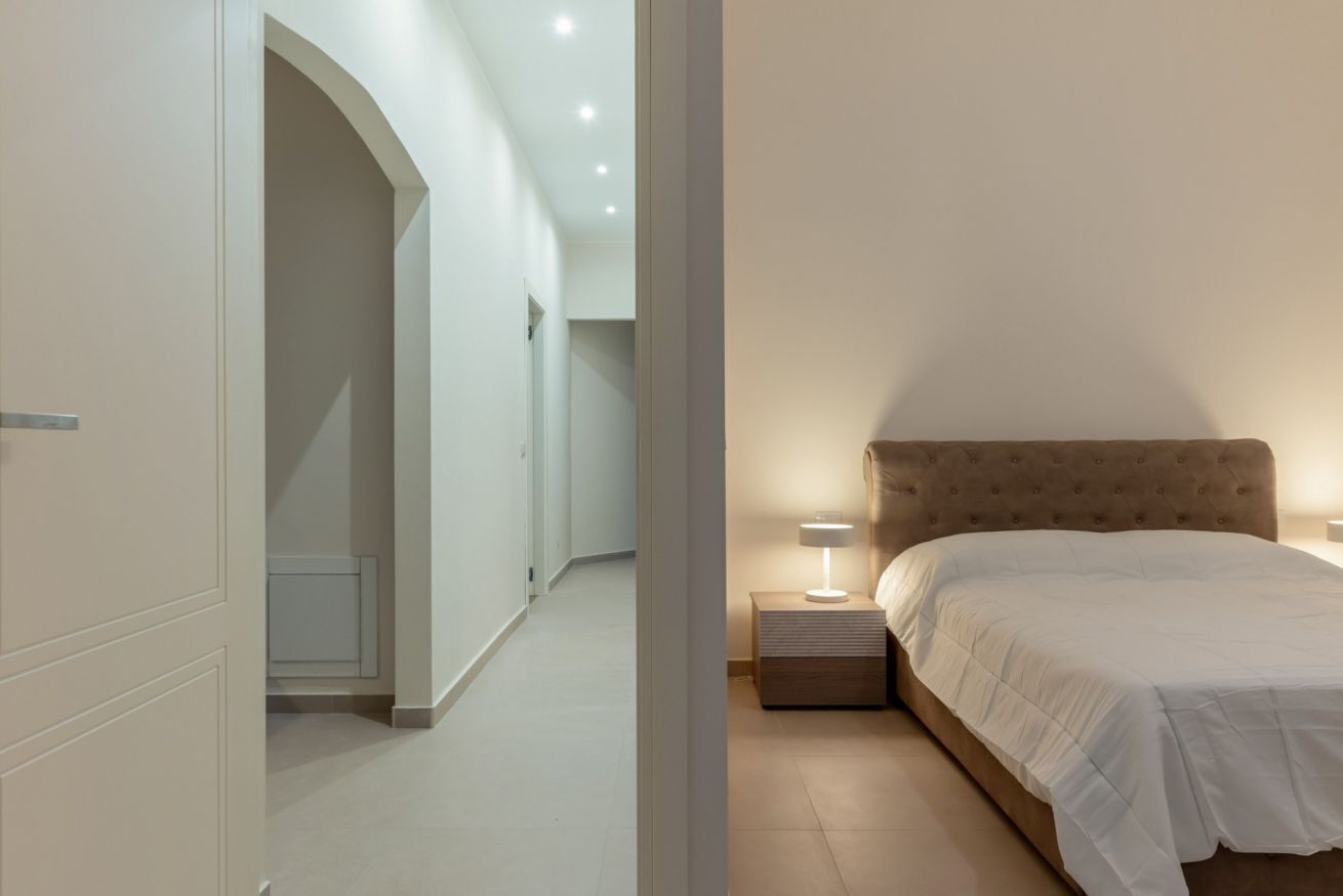 2 bedrooms, iron/ironing board