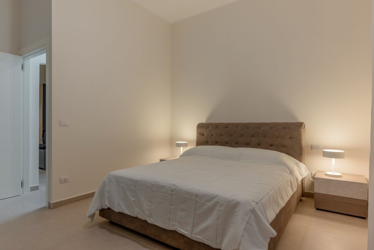 2 bedrooms, iron/ironing board