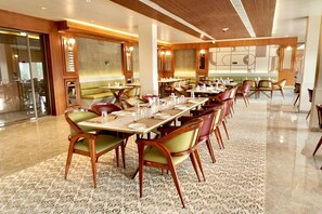 Restaurant - Hotel HBP Grand (Bhadohi)