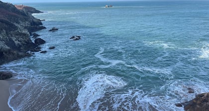 Chambre Raphaël, a jewel in the Bay of Douarnenez, 10 minutes from the beaches