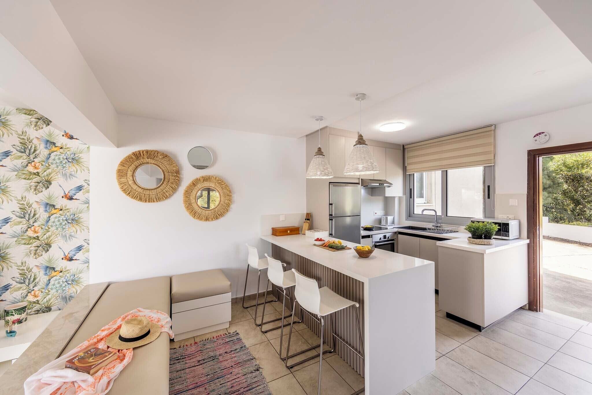 Casa geminada superior | Cozinha privada | Geladeira grande, micro-ondas, fogão, cooktop