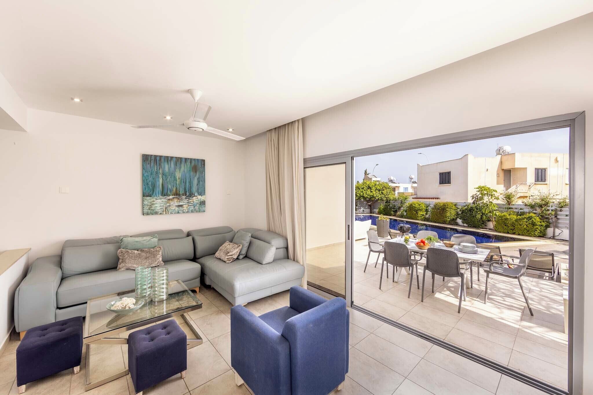 Superior Townhome | Living area | 50-inch Smart TV with cable channels