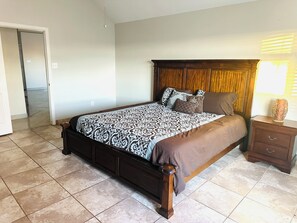 3 habitaciones, tabla de planchar con plancha y wifi 