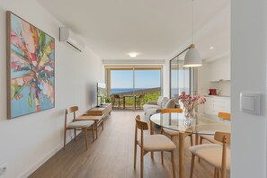 Interior - Isabel Place (Câmara de Lobos)