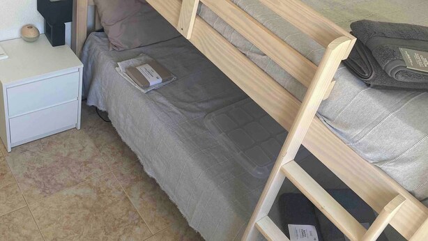 Villa, 4 hálószobával, dohányzó, privát medence