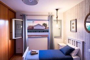 3 bedrooms, iron/ironing board, free WiFi, bed sheets - Villa La Perla - Cliffside Retreat (Costa de Antigua)