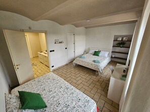 Room - B&B La Rugiada with Wi-Fi (Pratomorone)