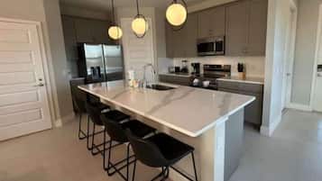 Apartment | 3 bedrooms, Internet