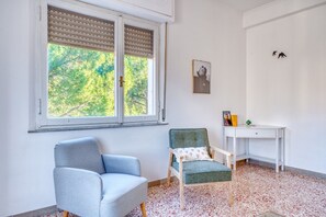 Interior - GuestHost - Cozy 77 sqm apartment, perfect for up to 4 people, located on the third floor of a building without an elevator.The property is located in a residential neighborhood of Perugia, well-served and equipped with all major amenities. Its strategic (Perugia)