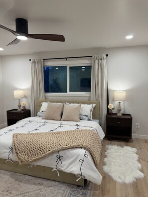 4 bedrooms, desk, iron/ironing board, free WiFi