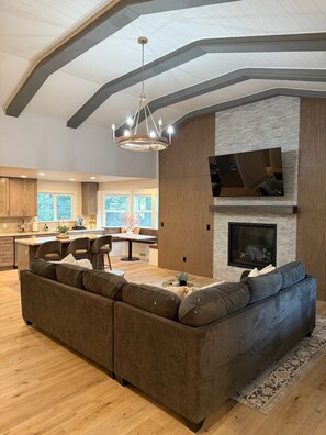 Smart TV, fireplace, books