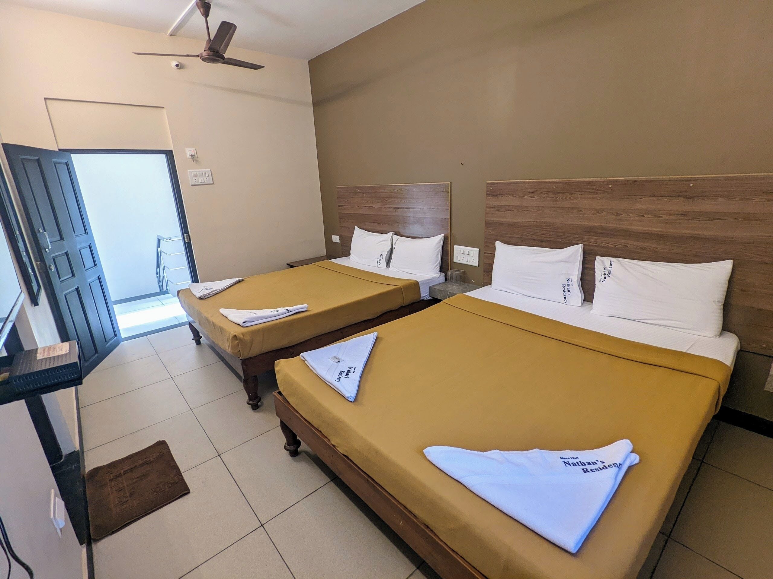 Deluxe Quadruple Room | Free WiFi