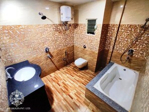 Laptop workspace, free WiFi - Hotel Tulusi Inn (Bolpur)