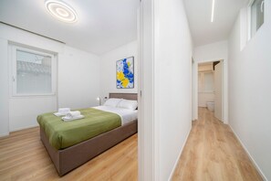 2 bedrooms, iron/ironing board