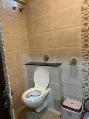 Bathroom - Hotel Glory By Seasons (Indore)