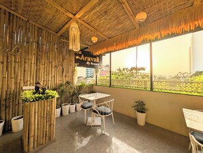 Terrace/patio - Hotel Glory By Seasons (Indore)