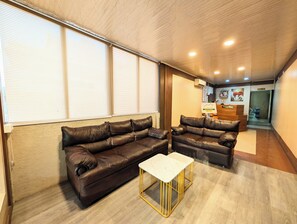 Reception - Hotel Glory By Seasons (Indore)