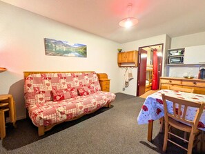TV - Studio for 4 at the slopes - Pets allowed (Oz)
