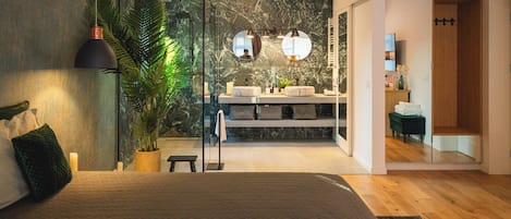 熨斗/熨衣板、WiFi、床单