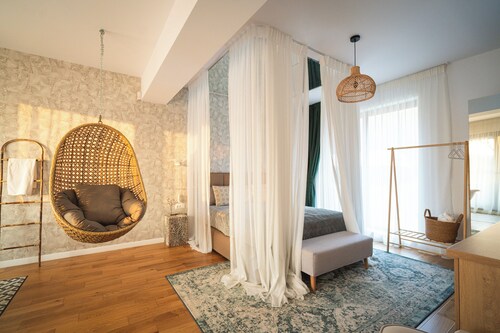 Vasiloaica Guesthouse – 3 En-suite Bedrooms & Authentic Charm