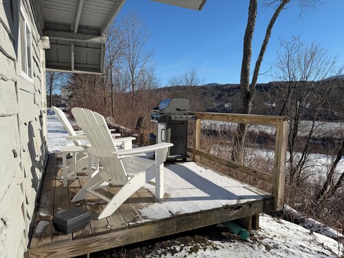 Cozy 1-bedroom chalet in beautiful Stowe with AC