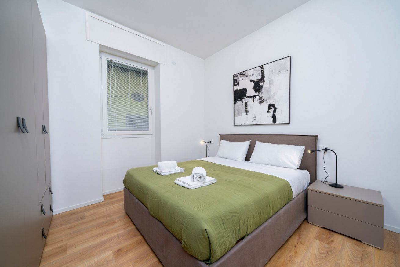 Tabla de planchar con plancha 