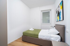 2 bedrooms, iron/ironing board