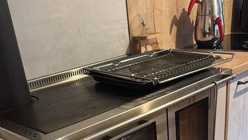 Kühlschrank, Ofen, Herdplatte, Geschirrspüler