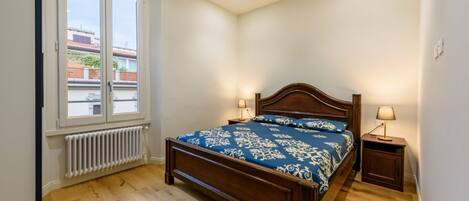 2 bedrooms, iron/ironing board