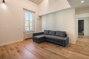 Living area - Orcagna by MMega Homes and Villas (Florence)