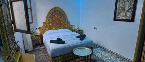 アイロン / アイロン台、WiFi、ベッドシーツ