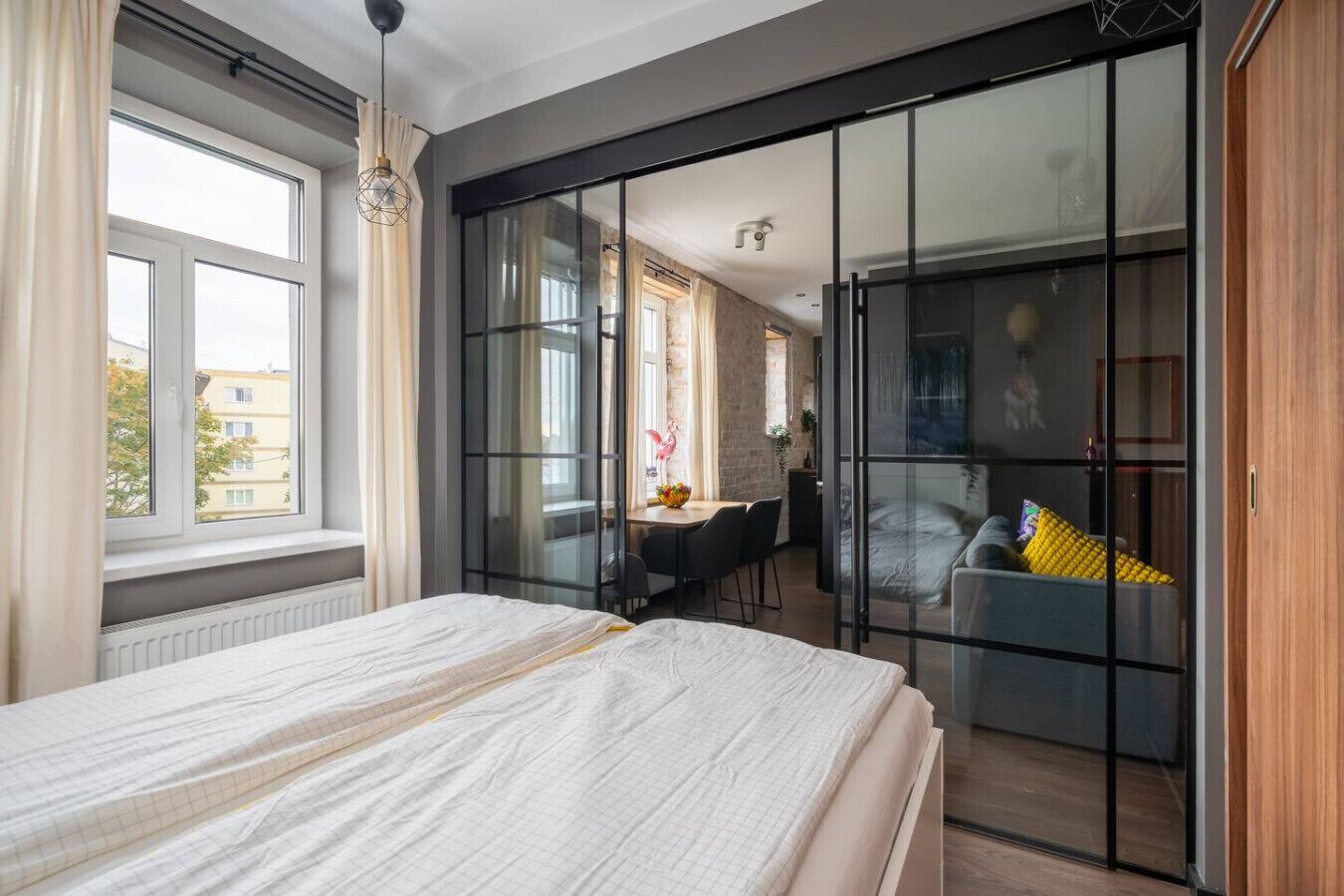 Bureau, fer et planche à repasser, Wi-Fi, literie fournie