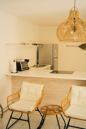 Interior - 3 Persons - Apartment (Willemstad)