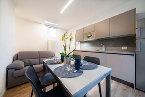 Dining - GuestHost - Cozy 69 sqm apartment, located on the first floor of a building without an elevator.The accommodation is situated in a strategic location, allowing you to reach the main points of interest within a short walking distance or by public transpor (Udine)