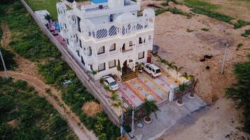 Overnatningsstedets facade