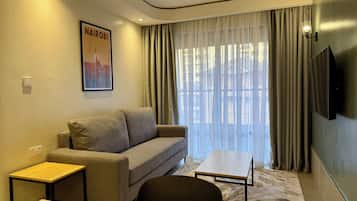 Suite | Living area | 43-inch Smart TV with digital channels