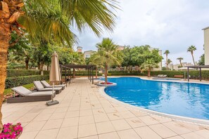 House - Stayshort - Modern 1BR in MOG 194 That Sleeps 2 (Dubai)