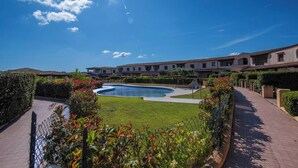 Seasonal outdoor pool - Sweet Home Tavolara (Loiri Porto San Paolo)