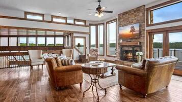 TV connectée, cheminée