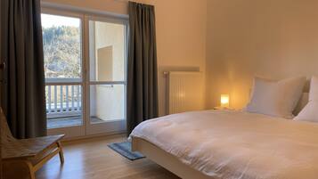 2 Schlafzimmer, Bügeleisen/Bügelbrett, WLAN, Bettwäsche