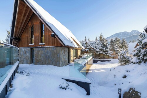 Sobiczkowa Bór 30A Kościelisko | Luxury Apartment with Mountain View and Air Conditioned Living Room