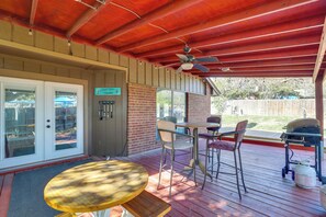 House (3 Bedrooms) | Interior - Private Pool & Hot Tub: Dog-friendly Live Oak Home (San Antonio)