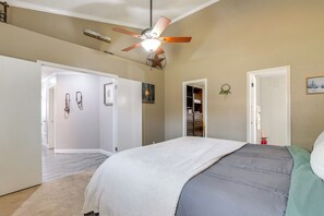 House (3 Bedrooms) | Interior - Private Pool & Hot Tub: Dog-friendly Live Oak Home (San Antonio)