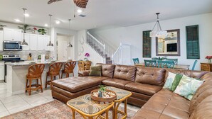 Apartment (5 Bedrooms) | Interior - Windsor Island Resort w/ Pool: 11 MI to WDW (Davenport)