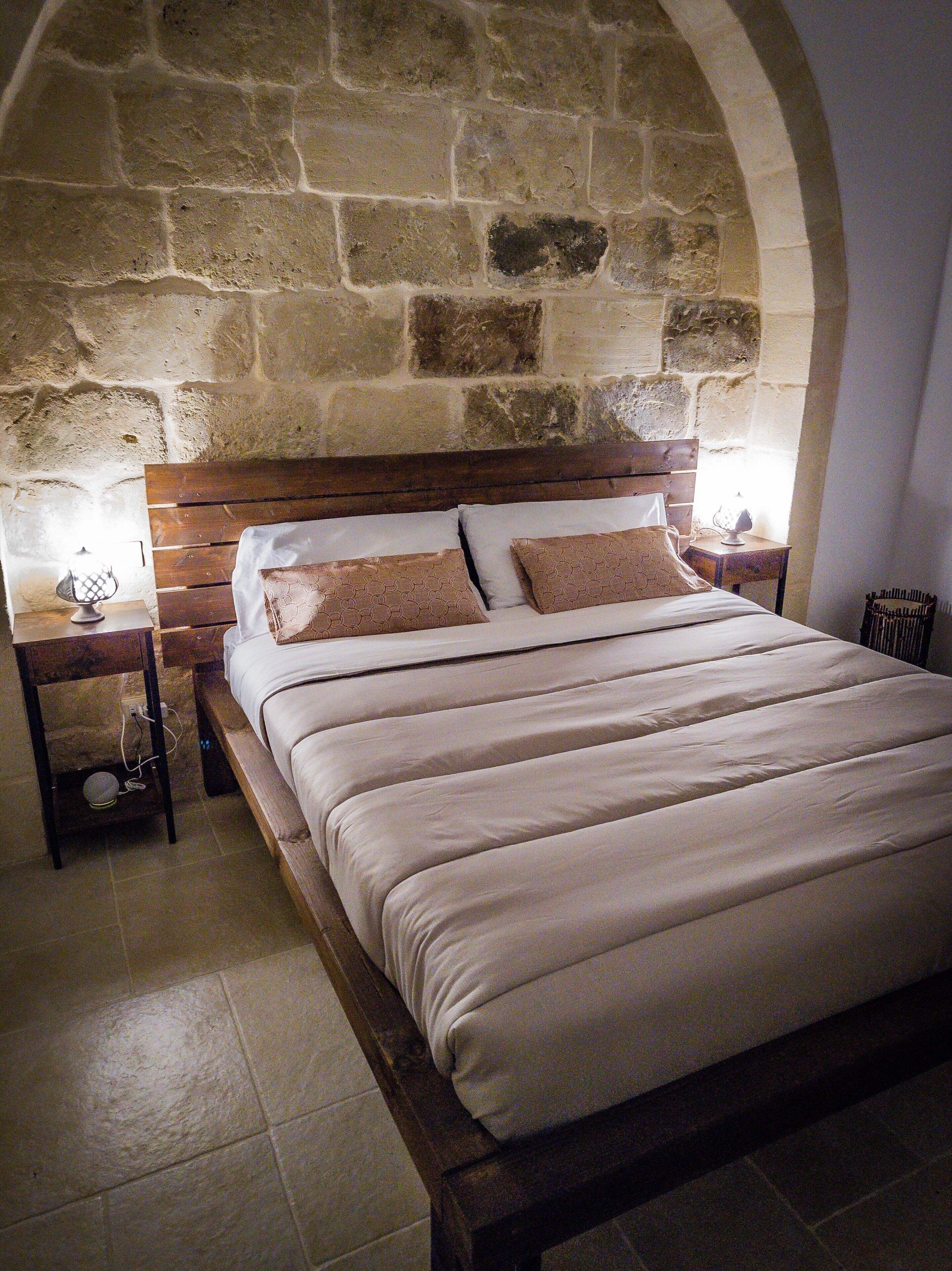 2 quartos, ferros/tábuas de passar roupa, Wi-Fi, roupa de cama