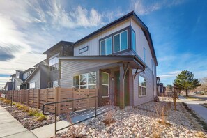 Apartment (3 Bedrooms) | Interior - Creekside Retreat Near Olde Town Arvada (Arvada)