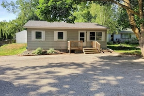 House (3 Bedrooms) | Interior - 2 Mi to Cmu! Quaint Bungalow w/ Fenced Backyard (Mount Pleasant)