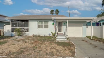 Rumah (2 Bedrooms) | Interior