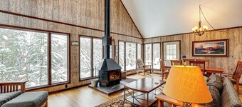 Pere Marquette Riverfront Retreat, Fish On-site!