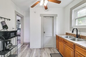 Apartment (1 Bedroom) | Interior - Walk to Winter Haven Hospital: Convenient Apt (Winter Haven)